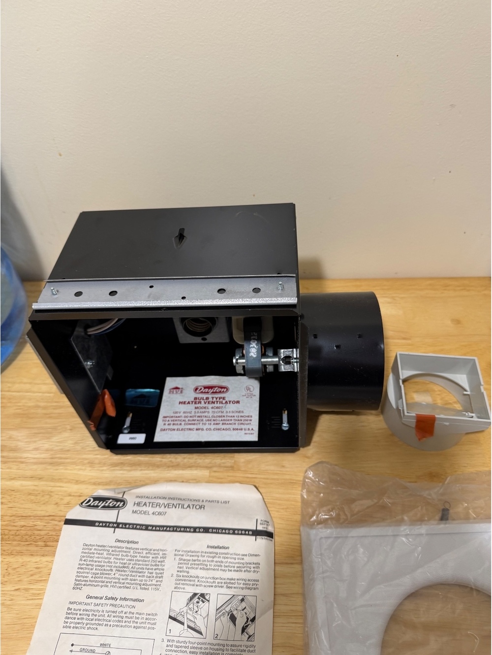 Dayton Model 4C607 Bulb Type Heater Ventilator 120V 60Hz 3.5 Amps 70 CFM 3.5 SOn